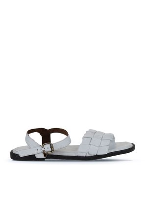 Bueno Shoes Beyaz Deri Kadın Düz Sandalet 01wy2024