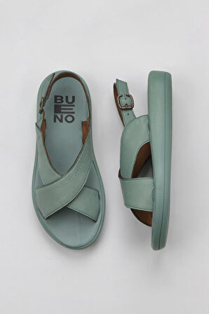 Bueno Shoes Yeşil Açık Deri Kadın Dolgu Topuklu Sandalet 01wy2302