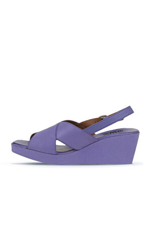 Bueno Shoes Lila Deri Kadın Dolgu Topuklu Sandalet 01wy2411