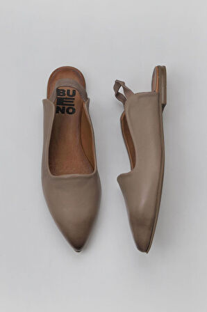 Bueno Shoes Gri Deri Kadın Düz Sandalet 01wy1802