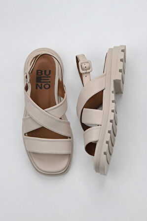 Bueno Shoes Krem Deri Kadın Düz Sandalet 01wy5501