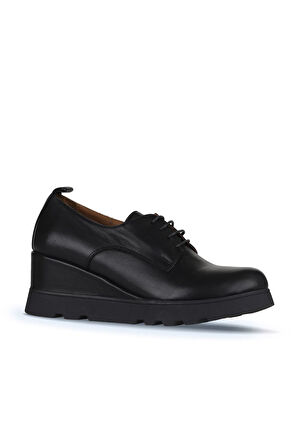 Bueno Shoes Siyah Deri Kadın Dolgu Topuklu Ayakkabı 01wz7204
