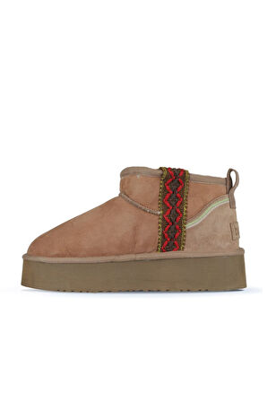 Bueno Shoes Sahra Süet Kadın Dolgu Topuklu Bot 05ag2094054