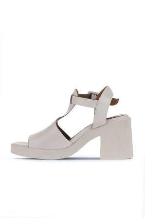 Bueno Shoes Gri Deri Kadın Topuklu Sandalet 01wa1702