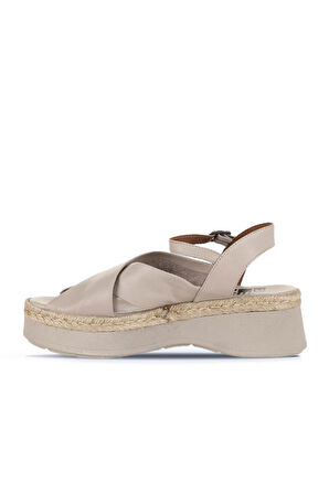 Bueno Shoes Gri Deri Kadın Dolgu Topuklu Sandalet 01wy8205