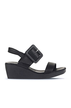 Bueno Shoes Siyah Deri Kadın Dolgu Topuklu Sandalet 01wa0400