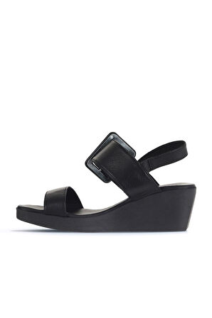Bueno Shoes Siyah Deri Kadın Dolgu Topuklu Sandalet 01wa0400