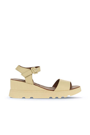 Bueno Shoes Sarı Açık Deri Kadın Dolgu Topuklu Sandalet 01wa0507