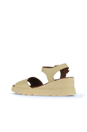 Bueno Shoes Sarı Açık Deri Kadın Dolgu Topuklu Sandalet 01wa0507