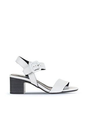 Bueno Shoes Beyaz Deri Kadın Topuklu Sandalet 01wa2805