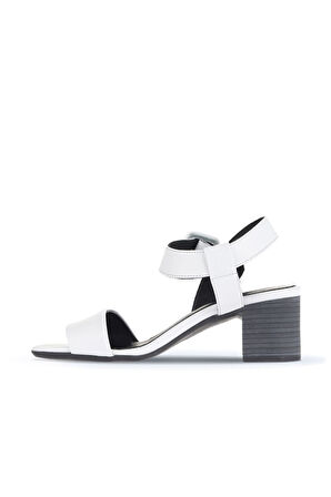 Bueno Shoes Beyaz Deri Kadın Topuklu Sandalet 01wa2805