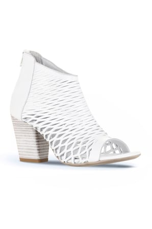 Bueno Shoes Beyaz Deri Kadın Topuklu Sandalet 01wl3700