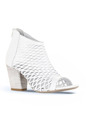 Bueno Shoes Beyaz Deri Kadın Topuklu Sandalet 01wl3700