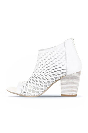Bueno Shoes Beyaz Deri Kadın Topuklu Sandalet 01wl3700