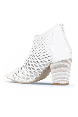Bueno Shoes Beyaz Deri Kadın Topuklu Sandalet 01wl3700