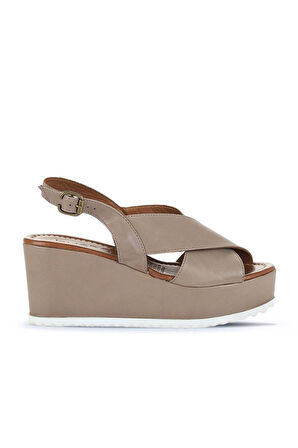 Bueno Shoes Gri Deri Kadın Dolgu Topuklu Sandalet 01wu7001