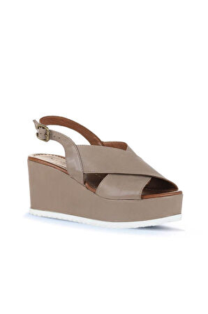 Bueno Shoes Gri Deri Kadın Dolgu Topuklu Sandalet 01wu7001