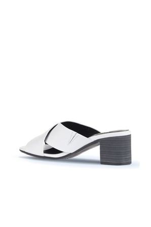 Bueno Shoes Beyaz Deri Kadın Topuklu Terlik 01wa2809