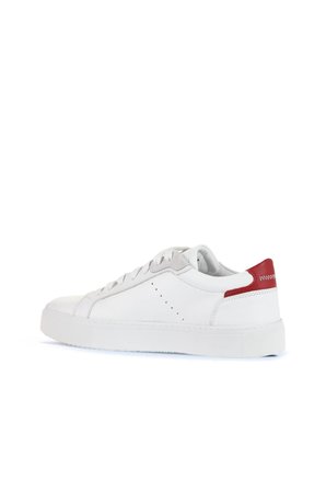 Bueno Shoes Beyaz Kırmızı Deri Erkek Spor Ayakkabı 11ma24005
