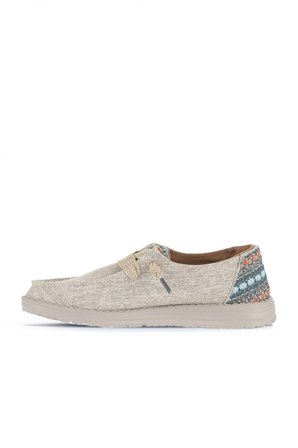 SUNFLOWER BEIGE HD Hey Dude Wally Coastline Kadın Ayakkabı