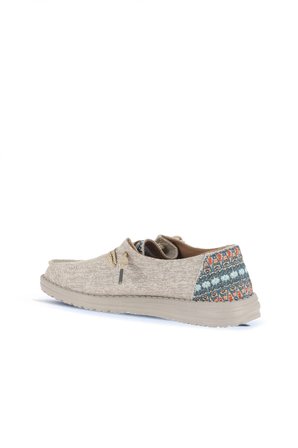 SUNFLOWER BEIGE HD Hey Dude Wally Coastline Kadın Ayakkabı