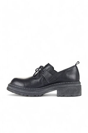 Bueno Shoes Siyah Deri Kadın Klasik Ayakkabı 01wd2105