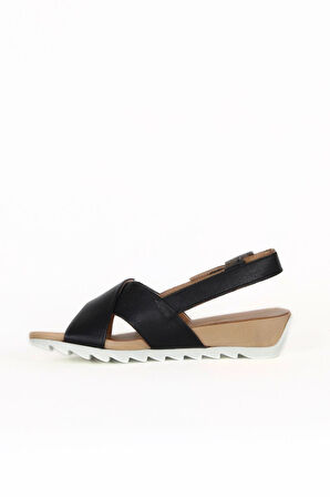 Bueno Shoes Siyah Deri Kadın Dolgu Topuklu Sandalet 01wj0800