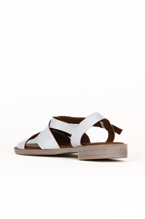 Bueno Shoes Beyaz Deri Kadın Düz Sandalet 01we2803