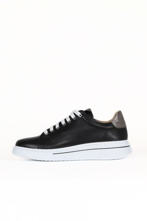 Bueno Shoes Siyah Deri Kadın Spor Ayakkabı 33wa1501