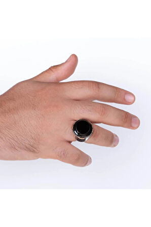 Erkek  Taş Süslemeli Yuvarlak Siyah Oniks Gümüş Yüzük