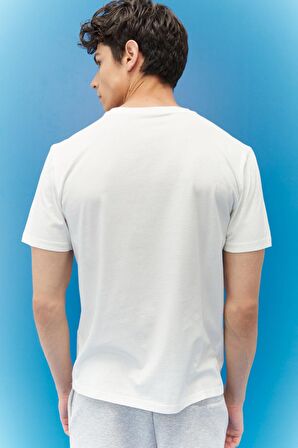 Regular Fit Normal Kesim Sıfır Yaka %100 Pamuk Logolu Tişört