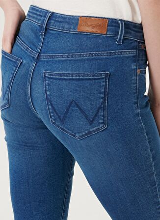 Wrangler W28KWY116 Yüksek Bel Dar Paça Skinny Fit Düz Açık Mavi Kadın Denim Pantolon