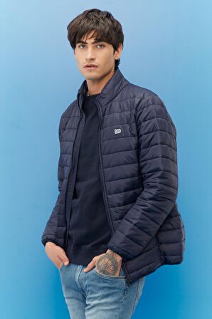Regular Fit Normal Kesim Kapüşonlu Lacivert Şişme Mont