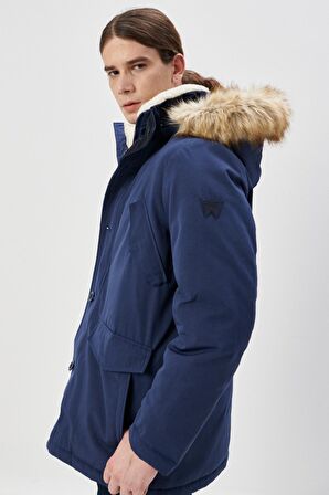 Regular Fit Normal Kesim Dik Yaka Lacivert Parka Ceket