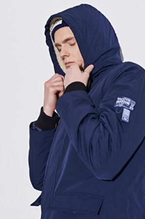 Regular Fit Normal Kesim Kapüşonlu Lacivert Parka Ceket