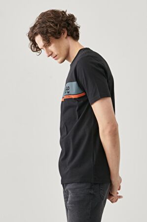 Regular Fit Normal Kesim Sıfır Yaka %100 Pamuk Logolu Tişört