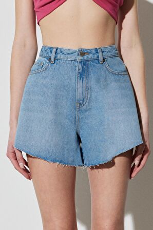 Regular Fit Normal Kesim Yüksek Bel Açık Mavi Esnek Jean Kot Şort