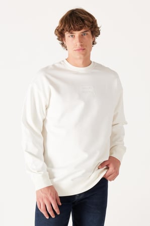 Loose Fit Rahat Kesim %100 Pamuk Bisiklet Yaka Kırık Beyaz Sweatshirt