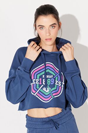 Regular Fit Normal Kesim Kapüşonlu Şardonlu Crop Mavi Sweatshirt