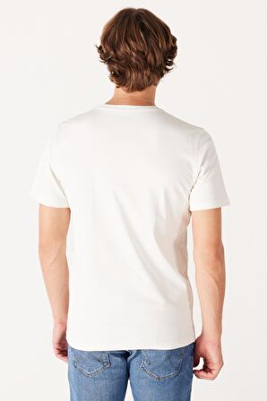 Regular Fit Normal Kesim %100 Pamuk Bisiklet Yaka Kırık Beyaz Tişört