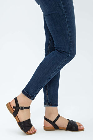 Tamer Tanca Kadın Hakiki Deri Siyah Deri Düz Sandalet 766 0266 BYN SNDLT Y21 SIYAH DR