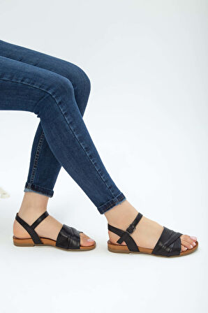 Tamer Tanca Kadın Hakiki Deri Siyah Deri Düz Sandalet 766 0266 BYN SNDLT Y21 SIYAH DR