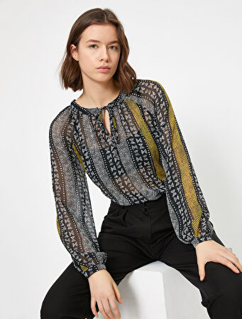 Uzun Kollu Desenli Şifon Bluz