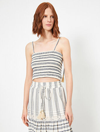 Skirtly Yours Styled by Melis Ağazat - İnce Askılı Crop Bluz