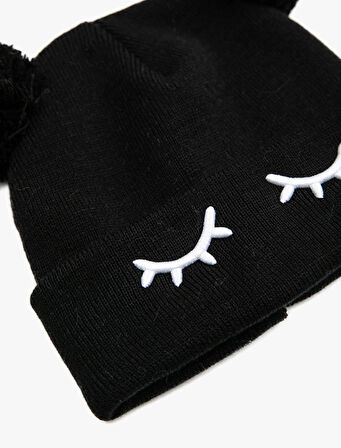 Ponponlu İşlemeli Bere