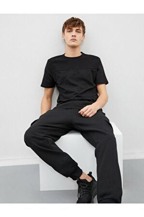 Erkek Siyah Slim Fit Basic Pamuklu Kısa Kollu T-Shirt