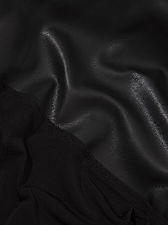 Çıtçıtlı Askılı Vegan Deri Body - Siyah