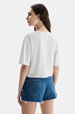 HELENA Bej Bisiklet Yaka Oversize Crop Nakışlı Oversize  Kadın Tshirt