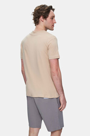 BASS Açık Kahve Bisiklet Yaka Baskılı Standard Fit Erkek Tshirt