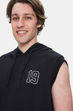 HEWITT Siyah Nakışlı Sıfır Kol Sweatshırt  Oversize  Erkek Sweatshirt